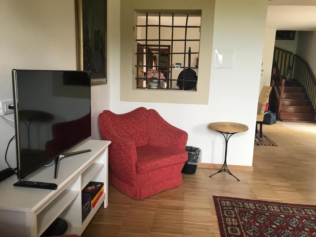 Una Casa Di Campagna Dossobuono Exterior foto
